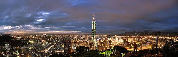 File:Taipei night view from Xiangshan.jpg